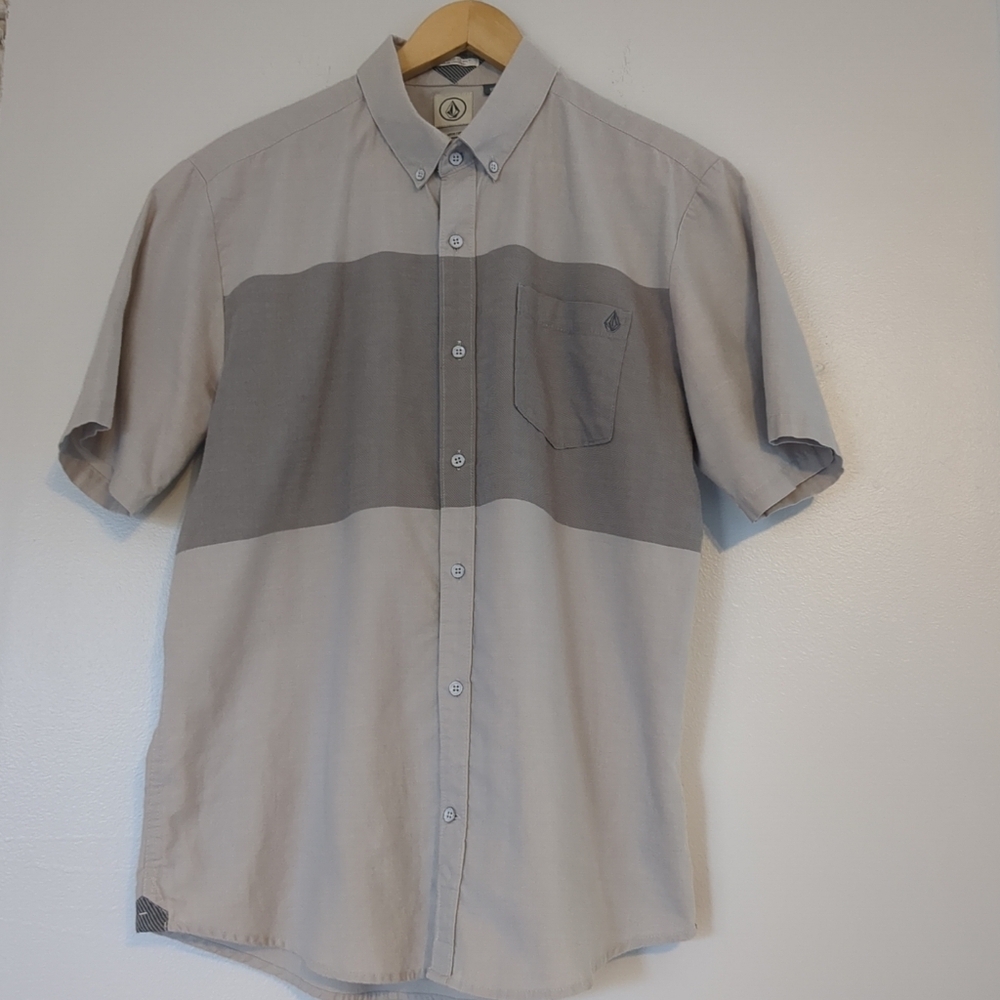 Volcom Shirt Men's Large Gray Short Sleeve Shirt Button Down Colour Block